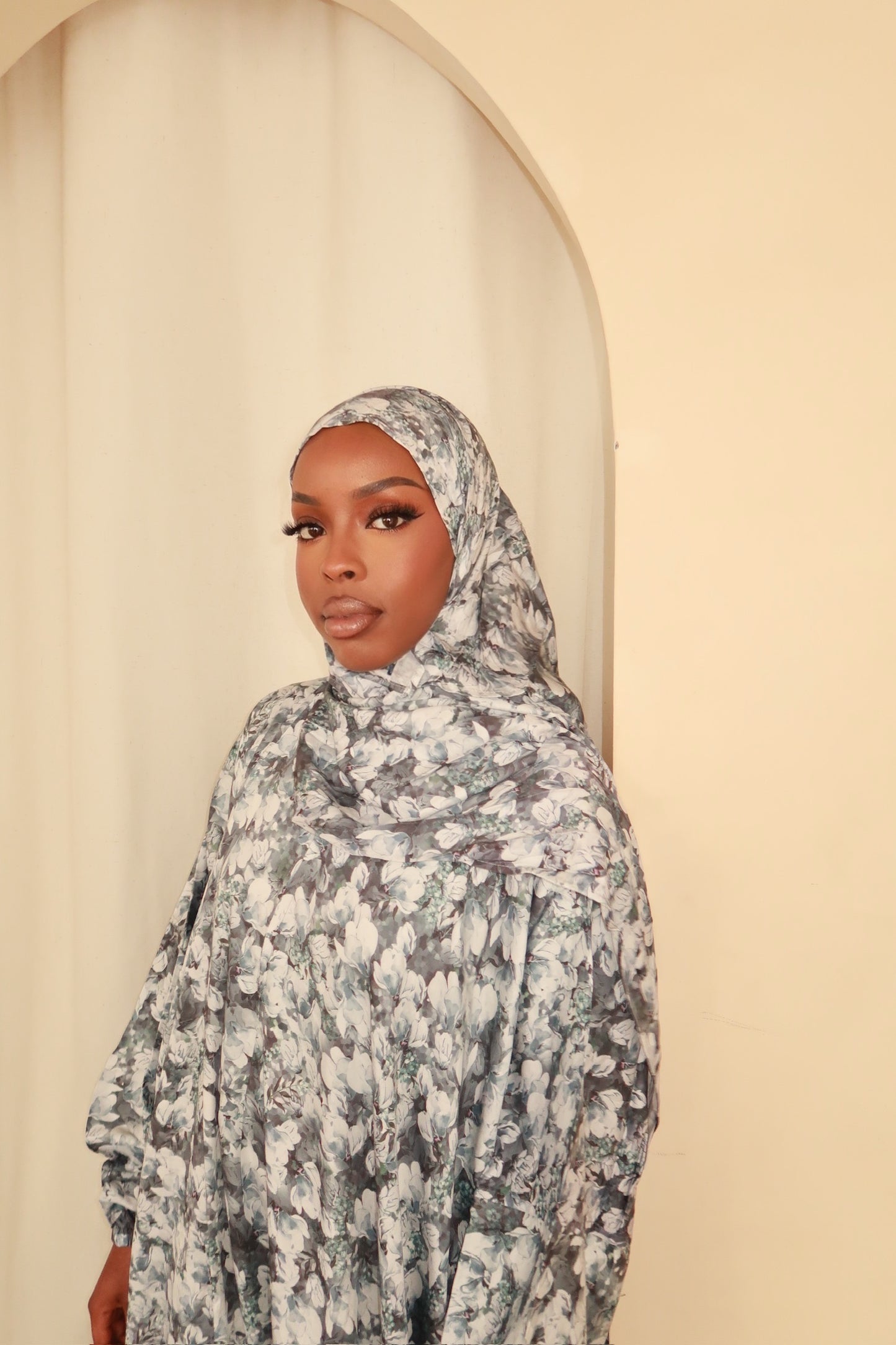 Warda - Prayer Abaya
