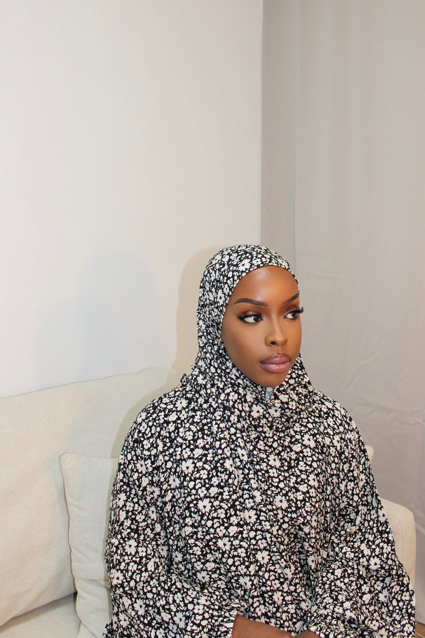 Mona - Floral Prayer Abaya