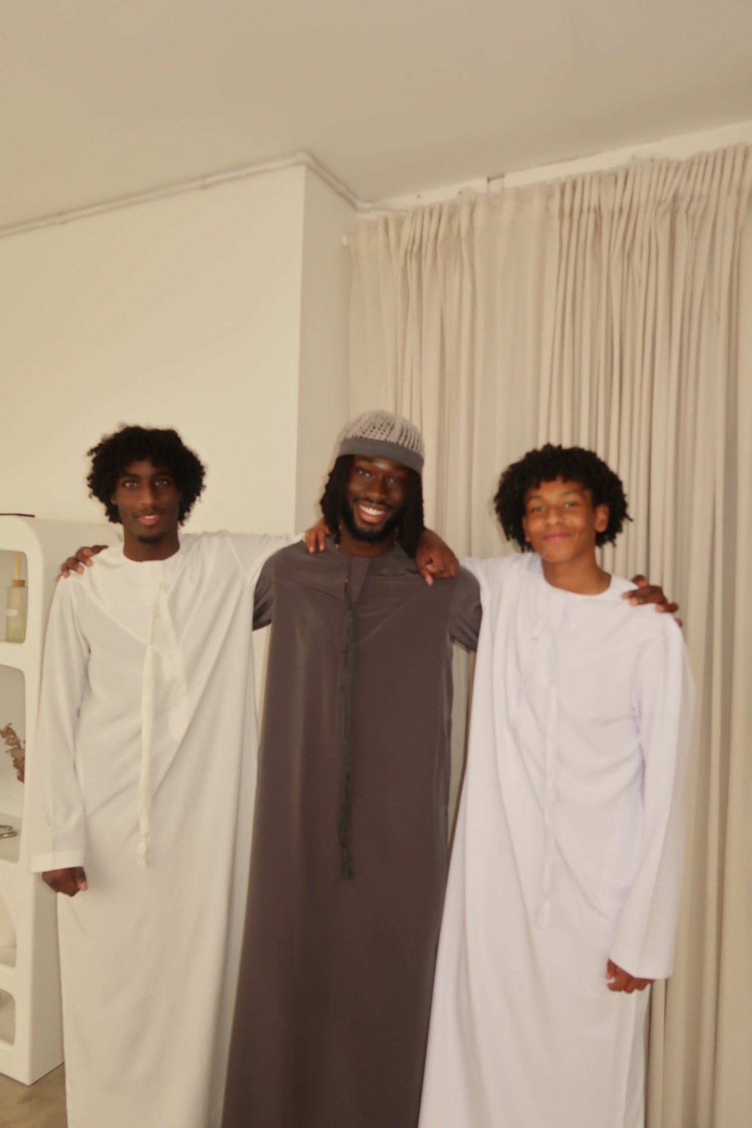 Zayed Mens Thobes