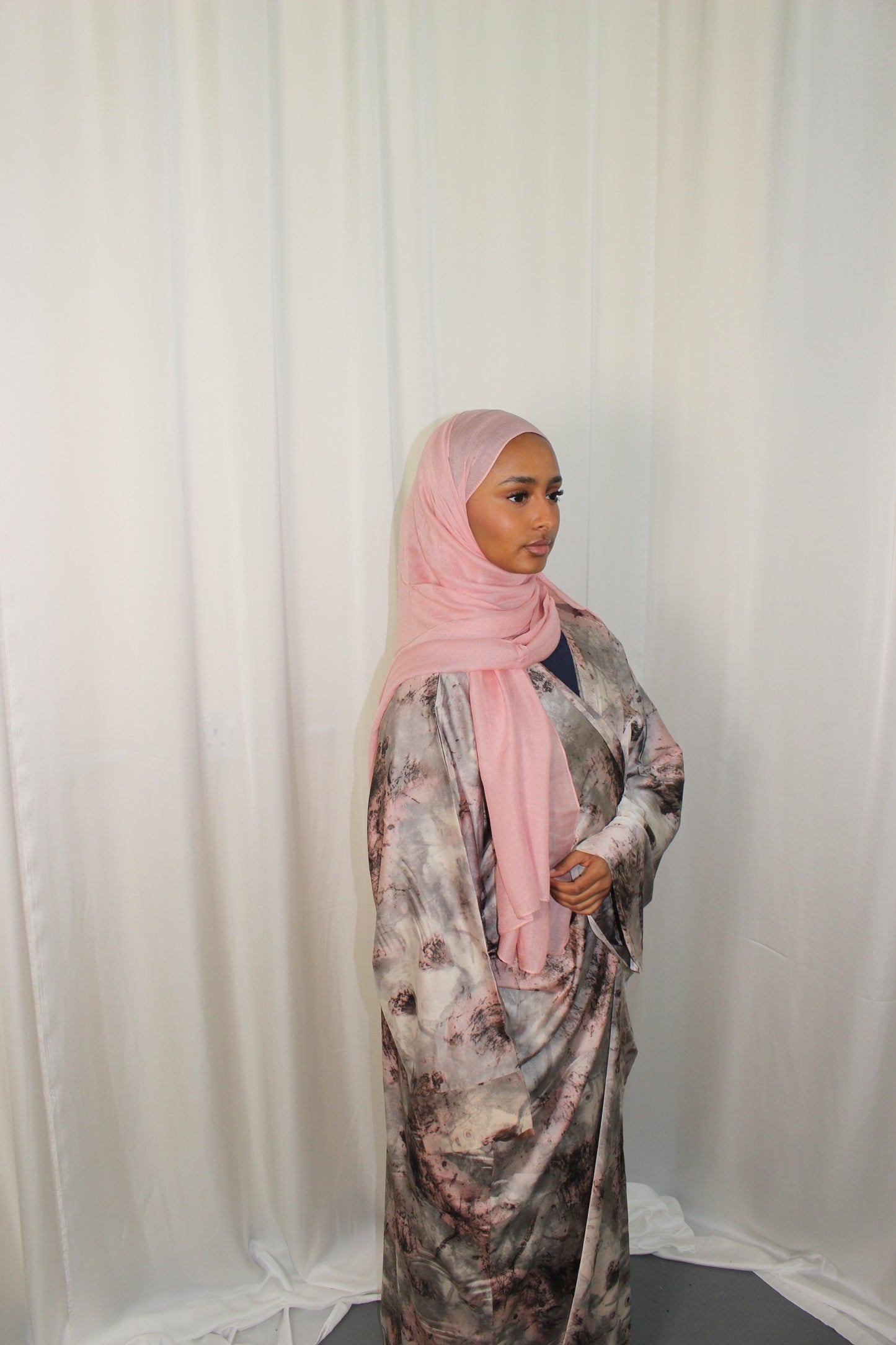 NYLA ABAYA