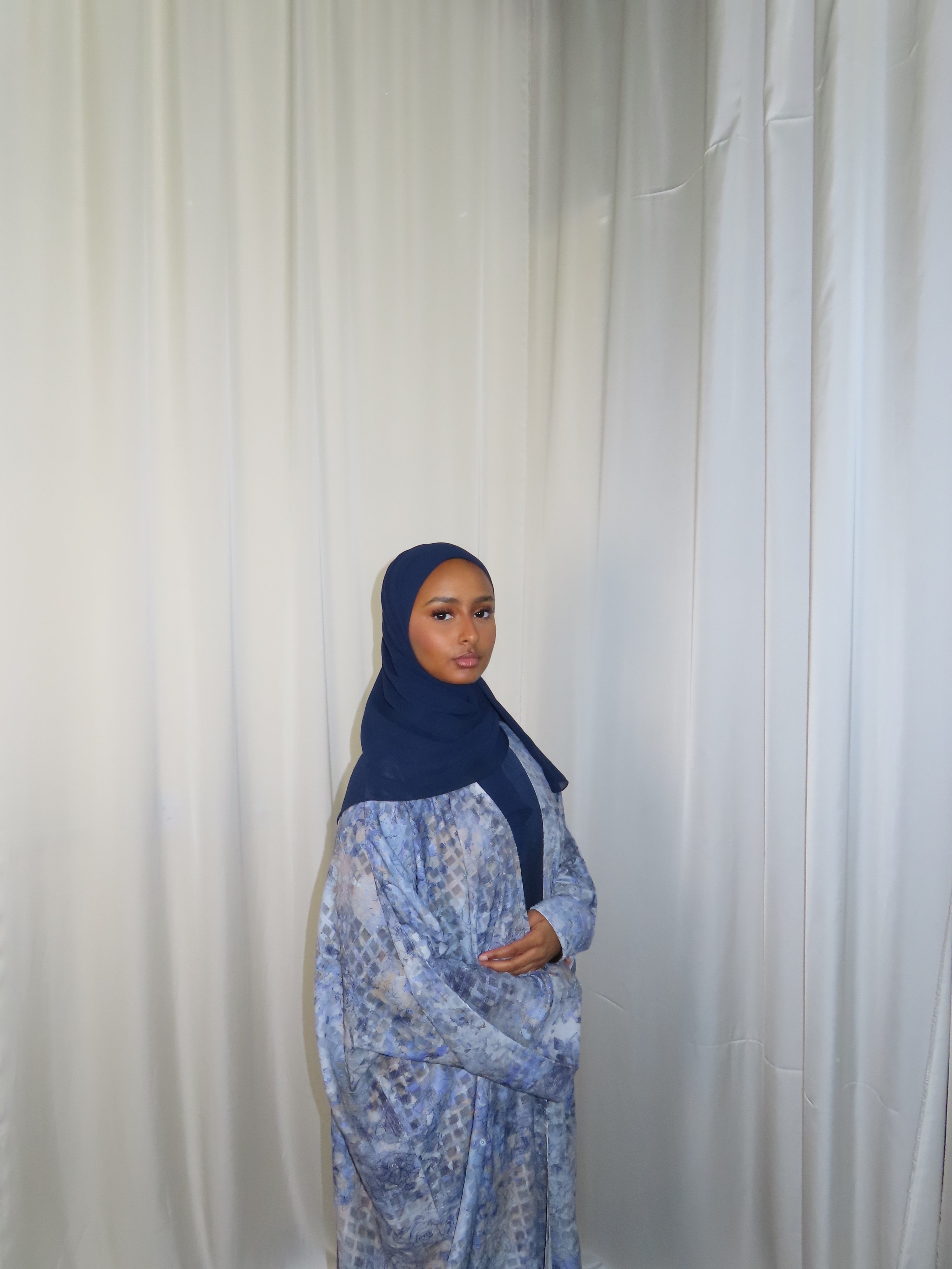 LILA ABAYA