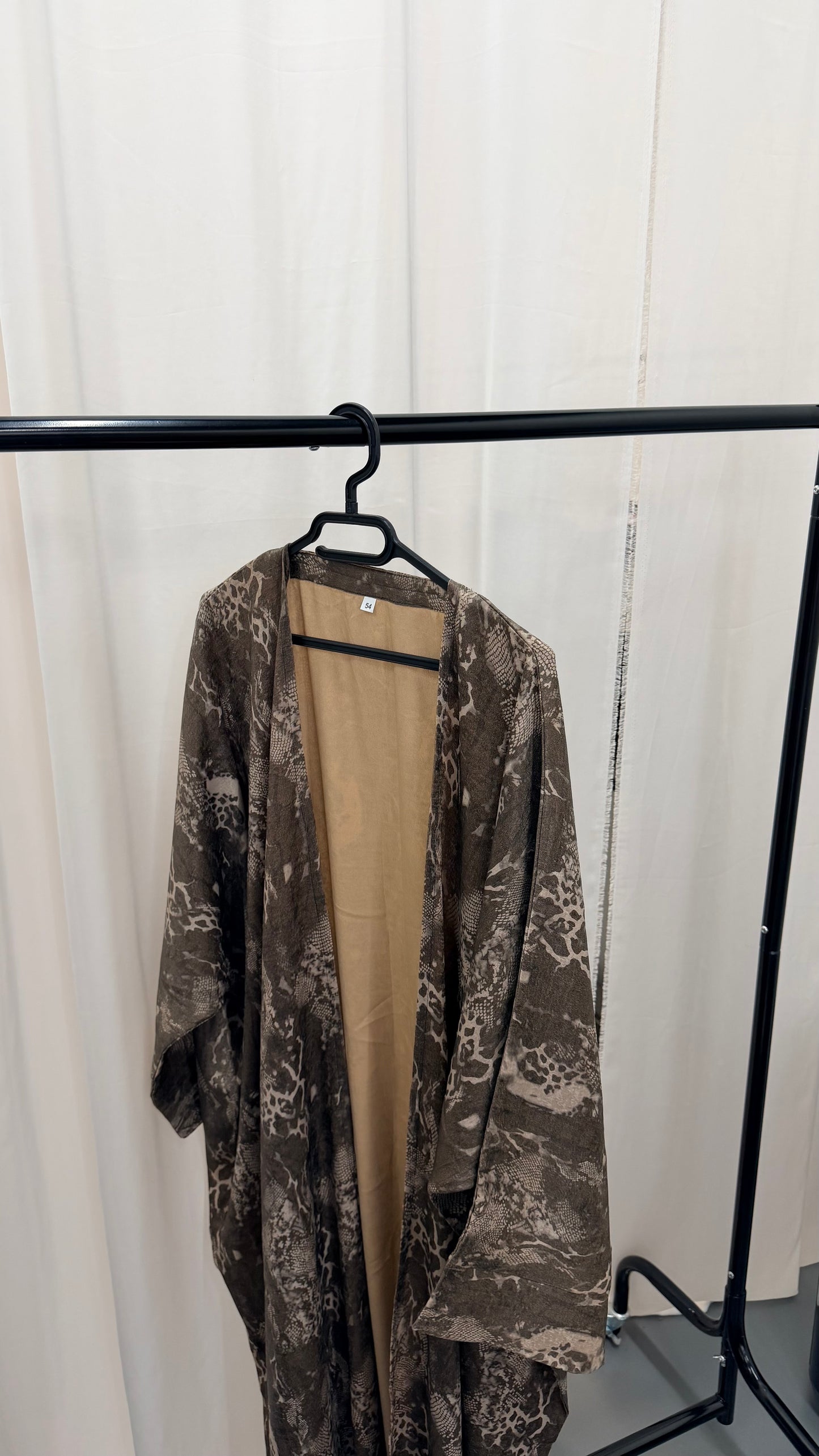 NAJA ABAYA