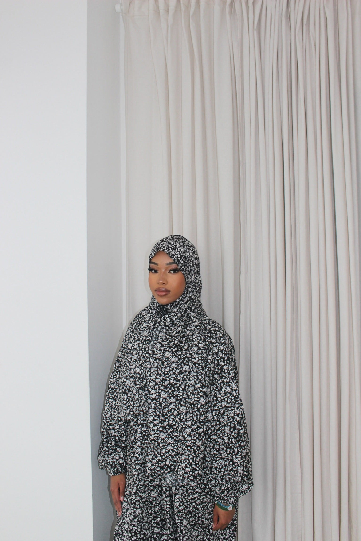 Afifa - Prayer Abaya