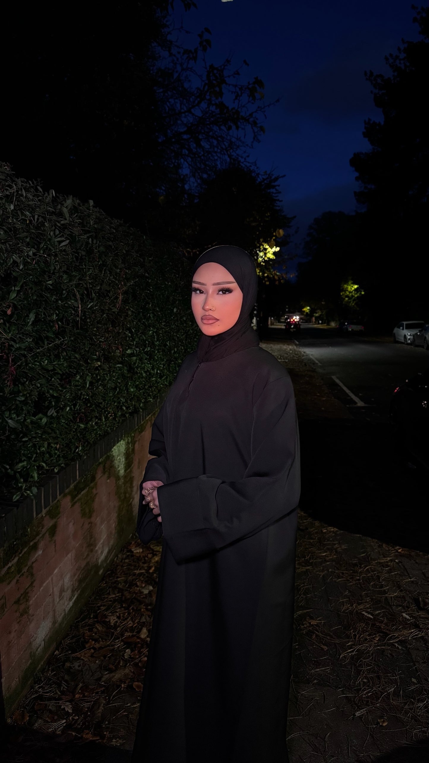 NOIR -  NAJM CLOSED ABAYA