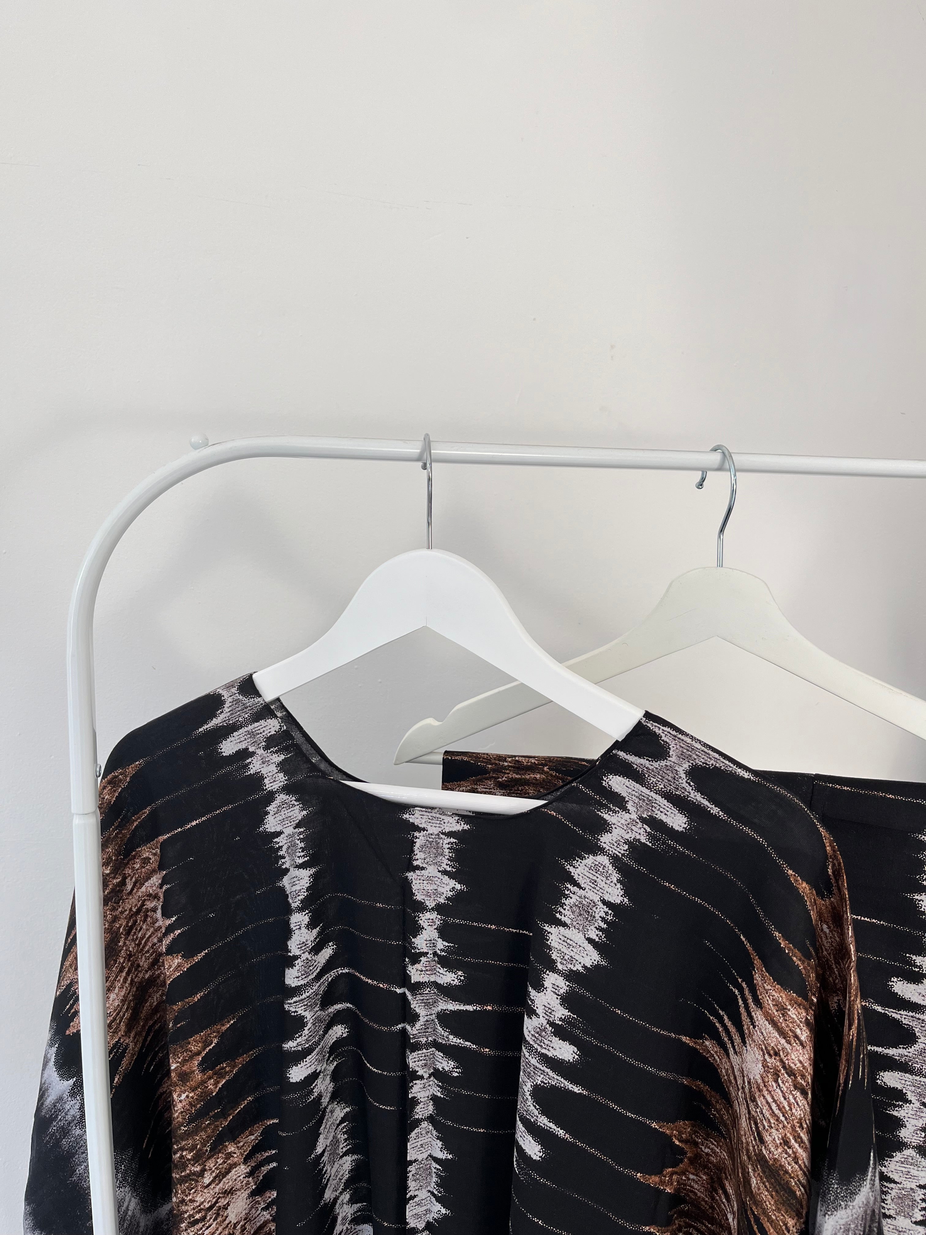 Noir Baati set - Resonance