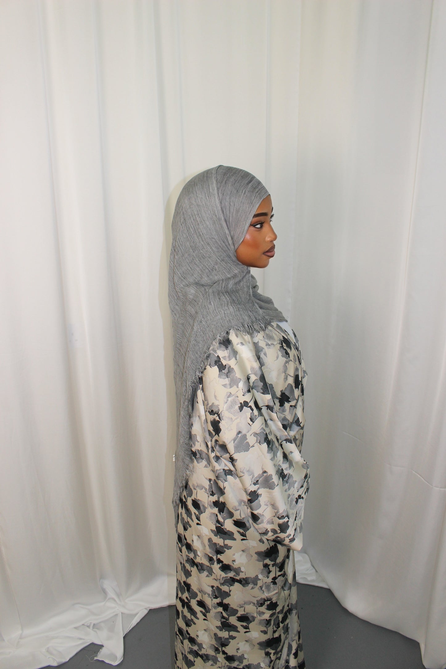 LUNA ABAYA