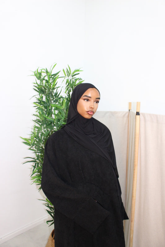 NOIR - LAYLA WINTER ABAYA