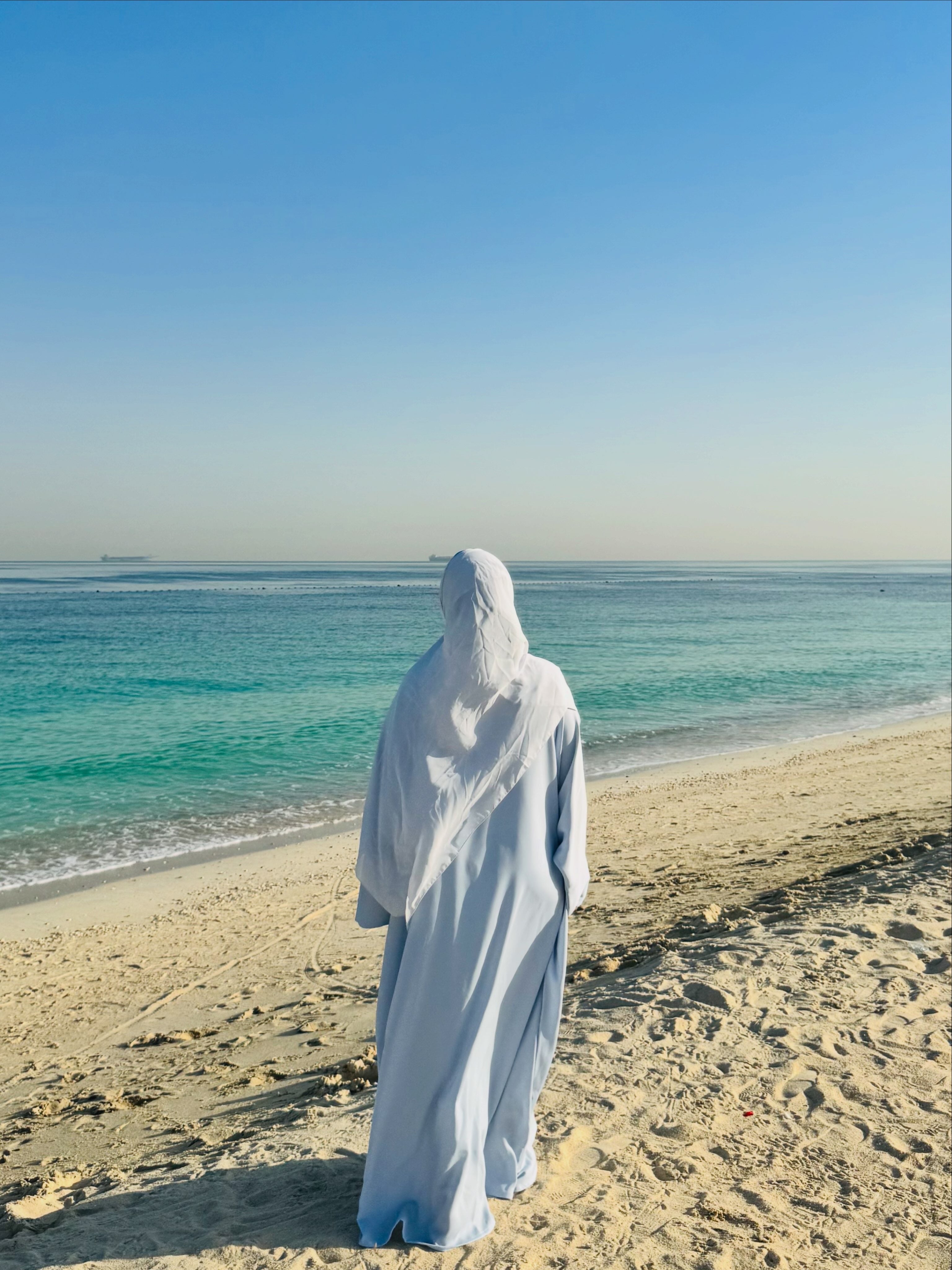 BAHR ABAYA