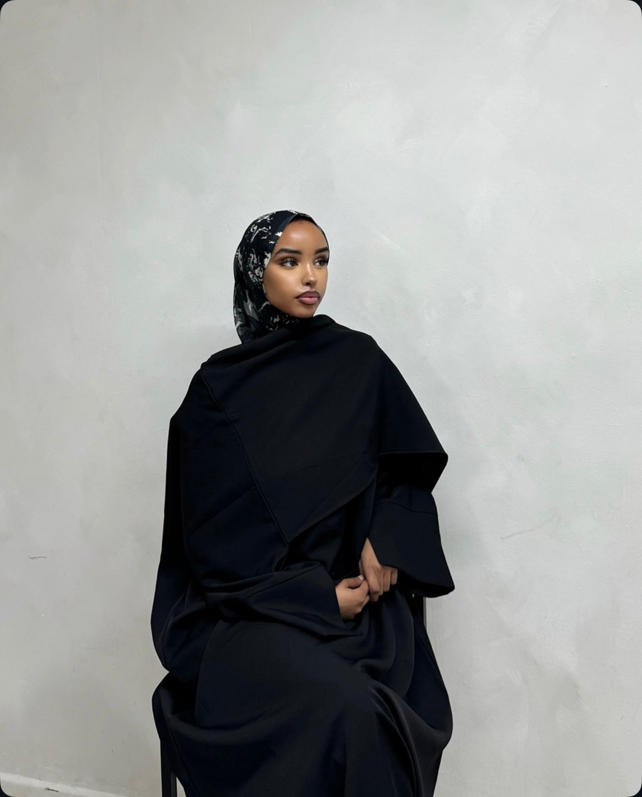 NOIR SCARF ABAYA