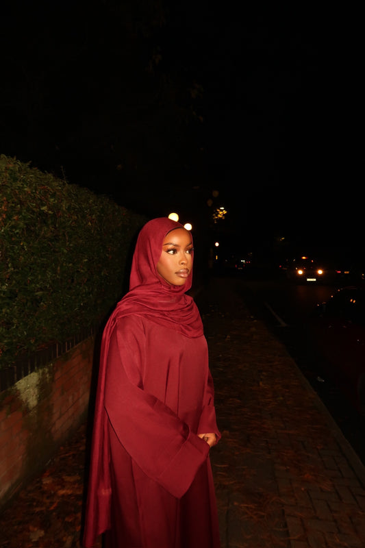 BURGUNDY -  NAJM CLOSED ABAYA