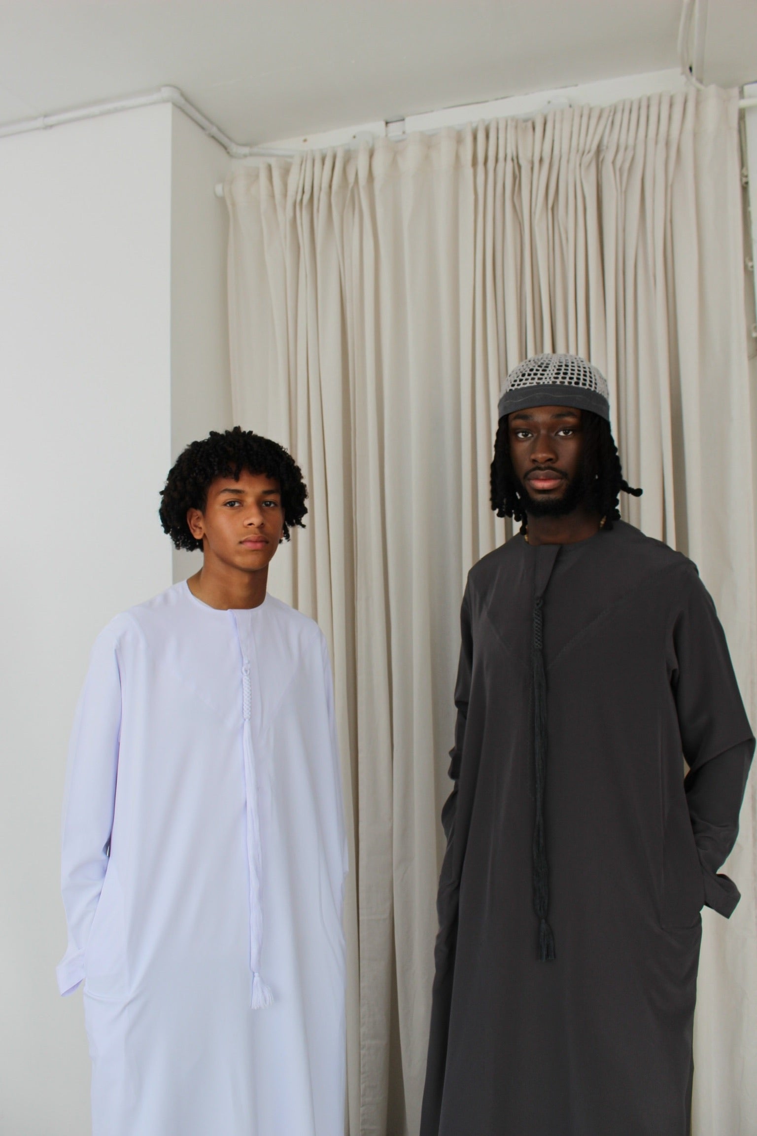 Dark Grey - Zayed Emaraati Thobe