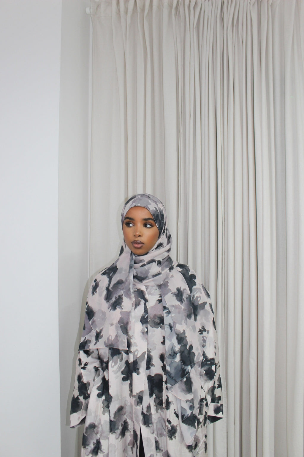 Rose - Nura Abaya Collection