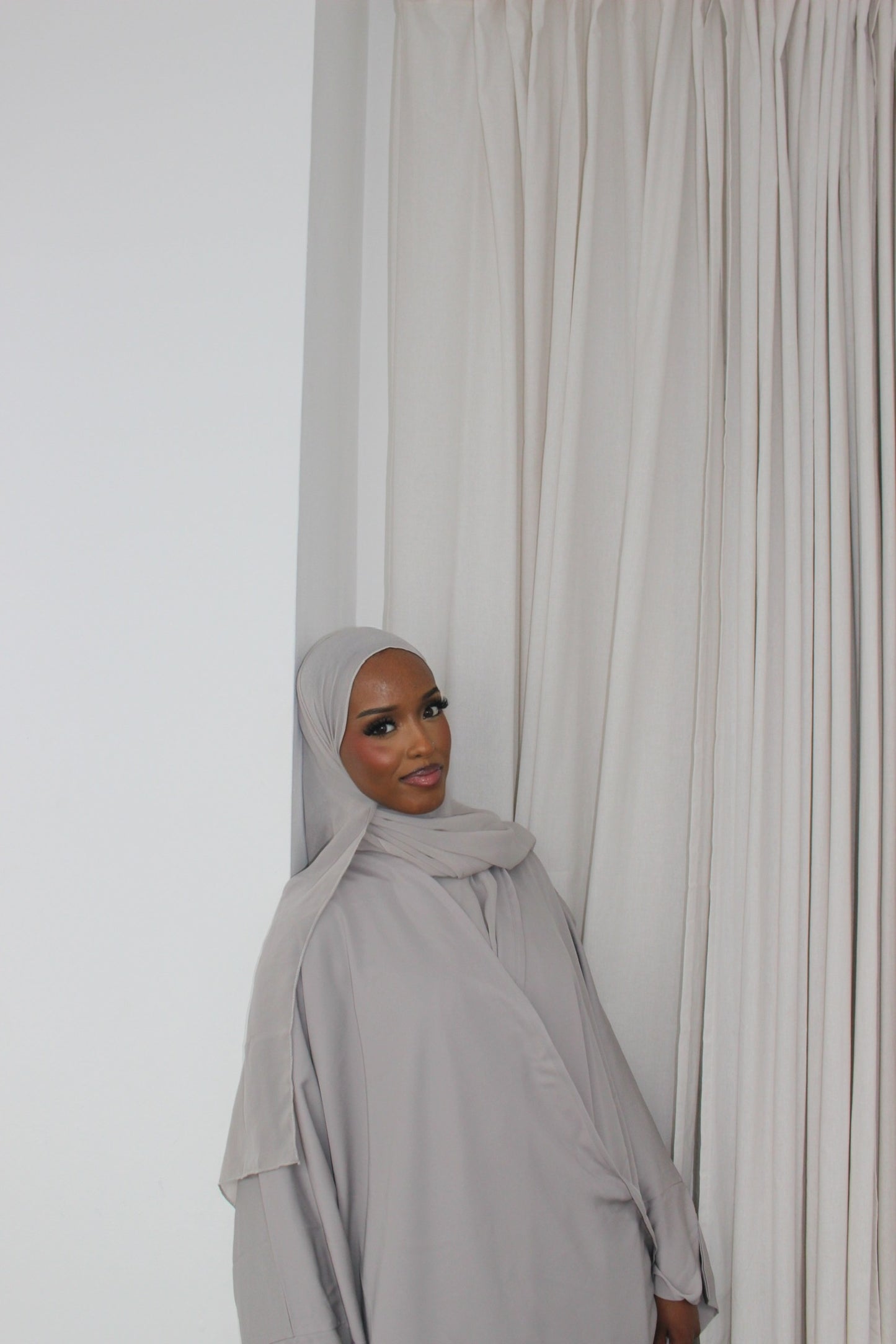Dove - Lumè Abaya Collection
